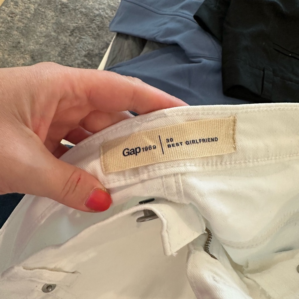GAP best girlfriend white jeans